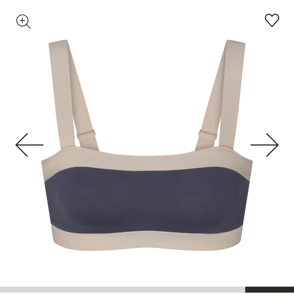 SKIMSxNIKE Matte Shine Mix Straight Neck Sports bra